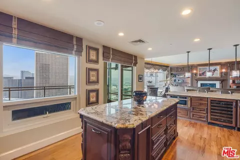 1 W Century Dr #27C, Los Angeles, CA 90067