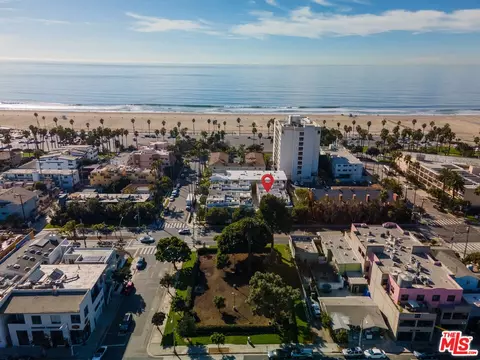 125 Pacific St #8, Santa Monica, CA 90405
