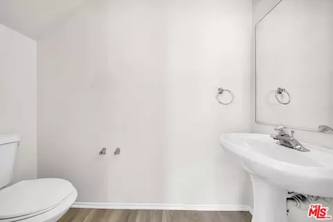 Other - 820 W Compton Blvd #17, Compton, CA 90220 photo 4 of 16