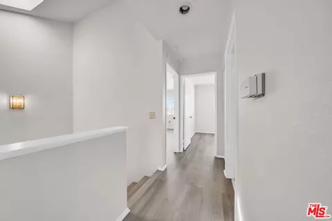 Entry Way - 820 W Compton Blvd #17, Compton, CA 90220 photo 4 of 4