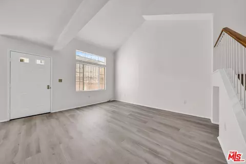 Living - 820 W Compton Blvd #17, Compton, CA 90220 photo 4 of 6