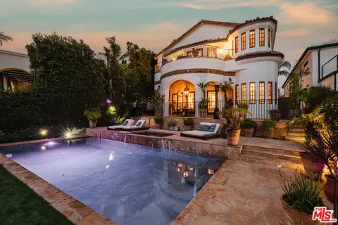 10064 Toluca Lake Ave, Toluca Lake, CA 91602