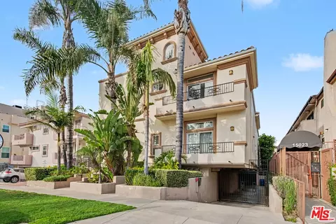 15027 Dickens St #1, Sherman Oaks, CA 91403
