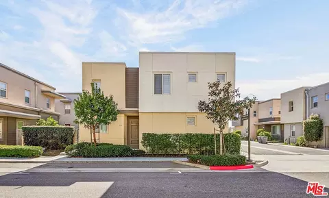 707 Colorado Cir, Carson, CA 90745