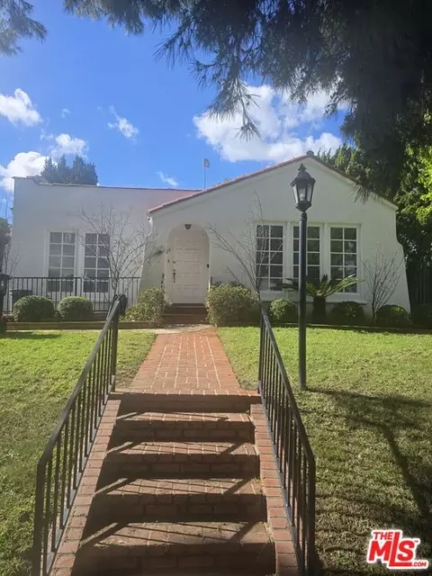 129 N Almont Dr, Los Angeles, CA 90048