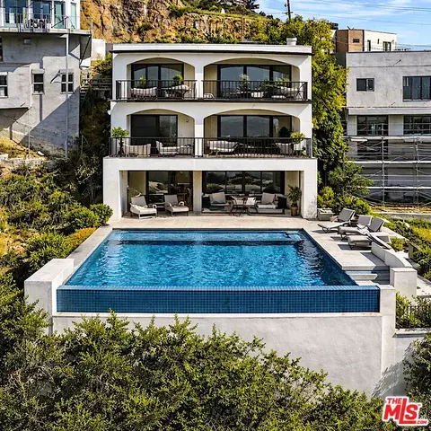 1879 N Sunset Plaza Dr, Los Angeles, CA 90069