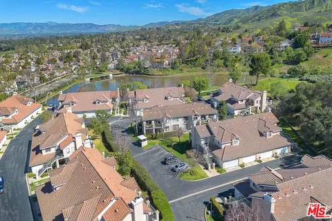 View/Area - 455 Kennerick Ln, Simi Valley, CA 93065 photo 6 of 7
