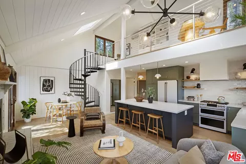 2333 Effie St, Los Angeles, CA 90026