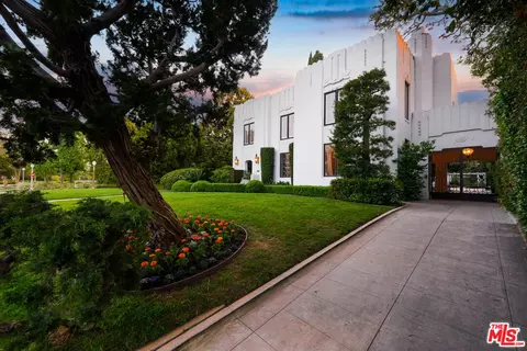 191 S Hudson Ave, Los Angeles, CA 90004