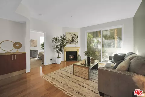 620 S Gramercy Pl #135, Los Angeles, CA 90005