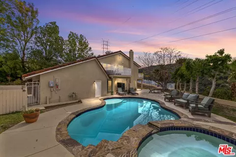 3804 Vista Linda Dr, Encino, CA 91316