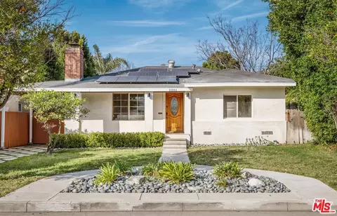 11261 Blix St, North Hollywood, CA 91602