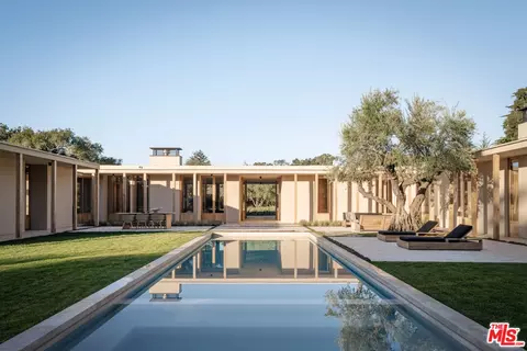 620 Stone Meadow Ln, Santa Barbara, CA 93108