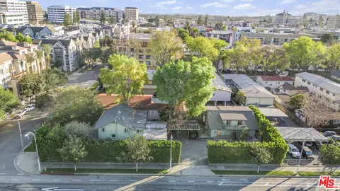 View/Area - 301 N Hudson Ave, Pasadena, CA 91101 photo 3 of 4