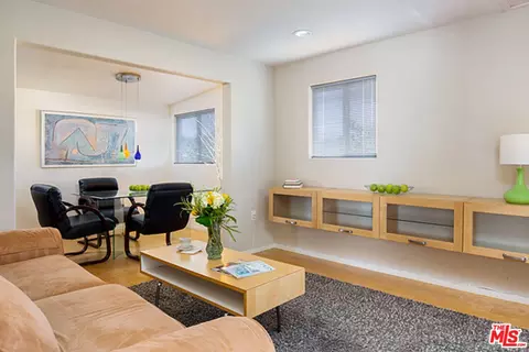 Living - 301 N Hudson Ave, Pasadena, CA 91101 photo 1 of 3