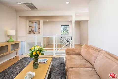 Living - 301 N Hudson Ave, Pasadena, CA 91101 photo 2 of 3