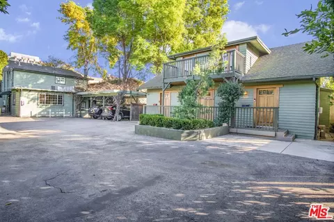 Exterior - 301 N Hudson Ave, Pasadena, CA 91101 photo 1 of 4