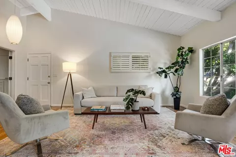 1115 N Beverly Glen Blvd, Los Angeles, CA 90077