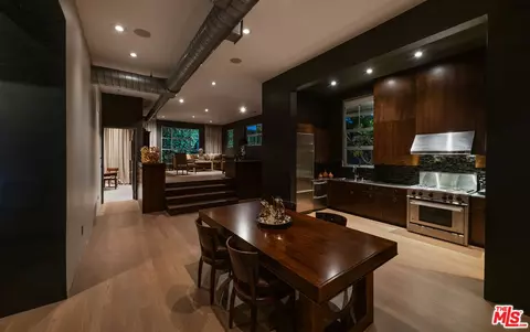 710 N Orlando Ave #101, West Hollywood, CA 90069