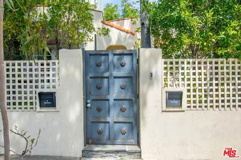 9037 Elevado St, West Hollywood, CA 90069