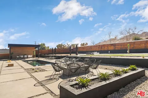 Exterior - 60323 La Mirada Trl, Joshua Tree, CA 92252 photo 8 of 15