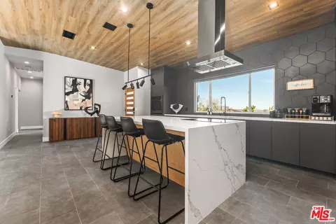Kitchen - 60323 La Mirada Trl, Joshua Tree, CA 92252 photo 1 of 2