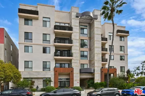 118 S Kenwood St #305, Glendale, CA 91205