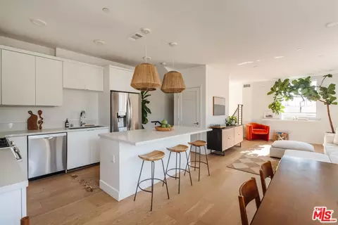 2168 Clifford St, Los Angeles, CA 90026