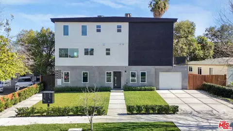 6422 Hanna Ave, Woodland Hills, CA 91303