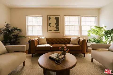 525 E Maple St #1, Glendale, CA 91205