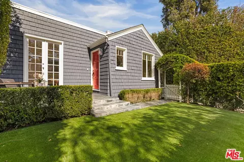 8923 Dorrington Ave, West Hollywood, CA 90048