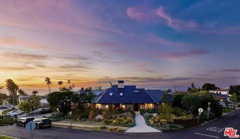 375 Camino De Las Colinas, Redondo Beach, CA 90277