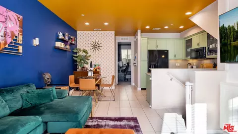 14104 W Chapparel Ln, Van Nuys, CA 91405