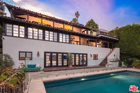 4778 Bonvue Ave, Los Angeles, CA 90027