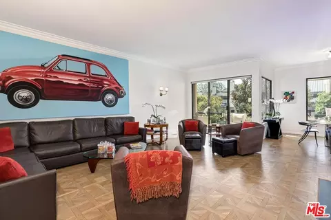 2413 Century Hl, Los Angeles, CA 90067