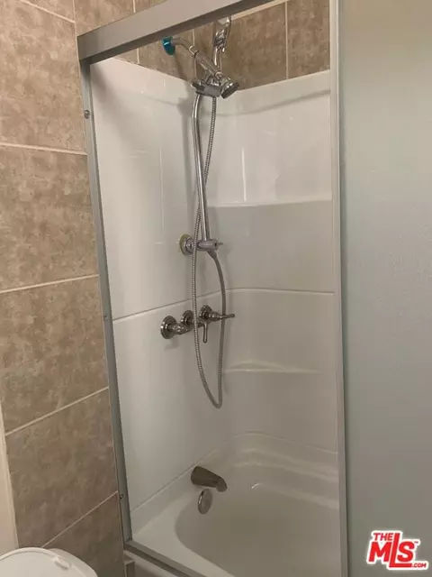 Bath - 7304 Canby Ave, Reseda, CA 91335 photo 3 of 5