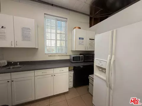 Kitchen - 7304 Canby Ave, Reseda, CA 91335 photo 5 of 5