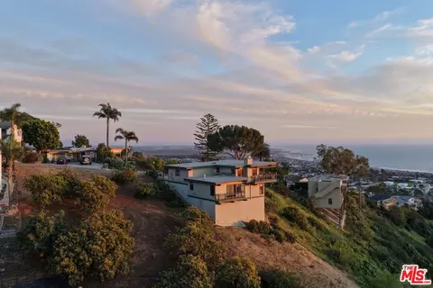 515 Mint Ln, Ventura, CA 93001