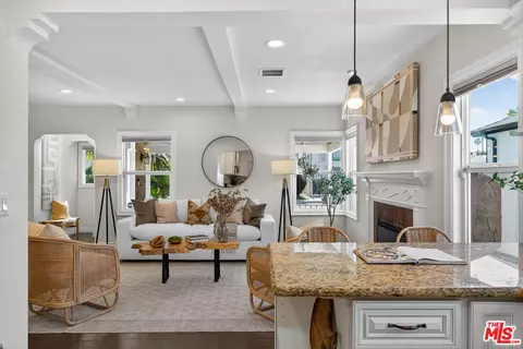 8617 Olin St, Los Angeles, CA 90034