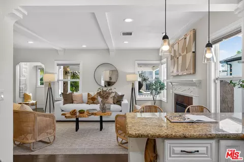 8617 Olin St, Los Angeles, CA 90034
