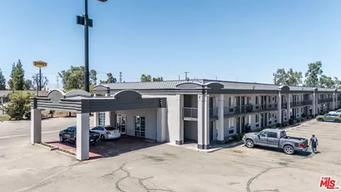 2700 White Ln, Bakersfield, CA 93304