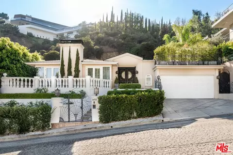1455 Rising Gln, Los Angeles, CA 90069