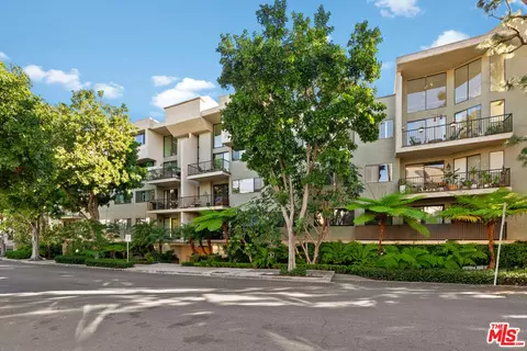 9000 Cynthia St #208, West Hollywood, CA 90069