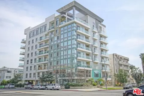 702 S Serrano Ave #504, Los Angeles, CA 90005