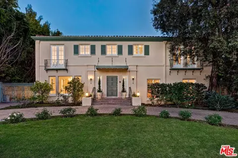 502 N Palm Dr, Beverly Hills, CA 90210