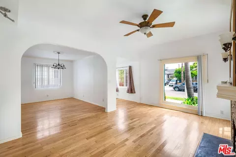 521 N Vista St, Los Angeles, CA 90036