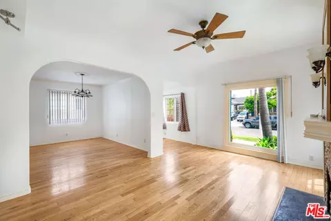 521 N Vista St, Los Angeles, CA 90036