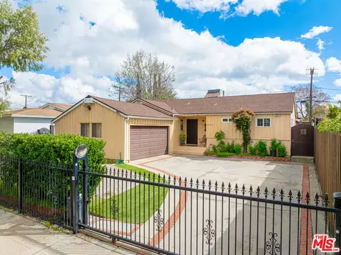 13748 Sunburst St, Arleta, CA 91331