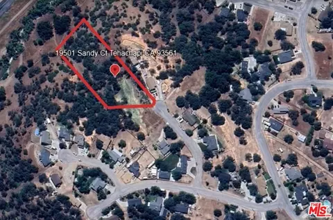 19501 Sandy Ct, Tehachapi, CA 93561 photo 4