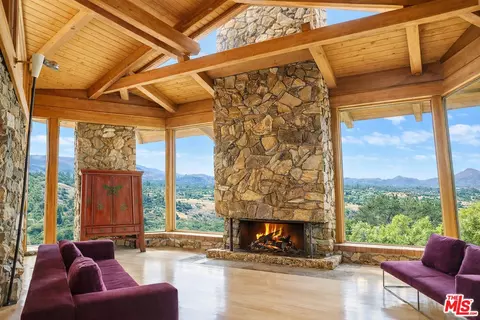 1926 Calle Yucca, Thousand Oaks, CA 91360